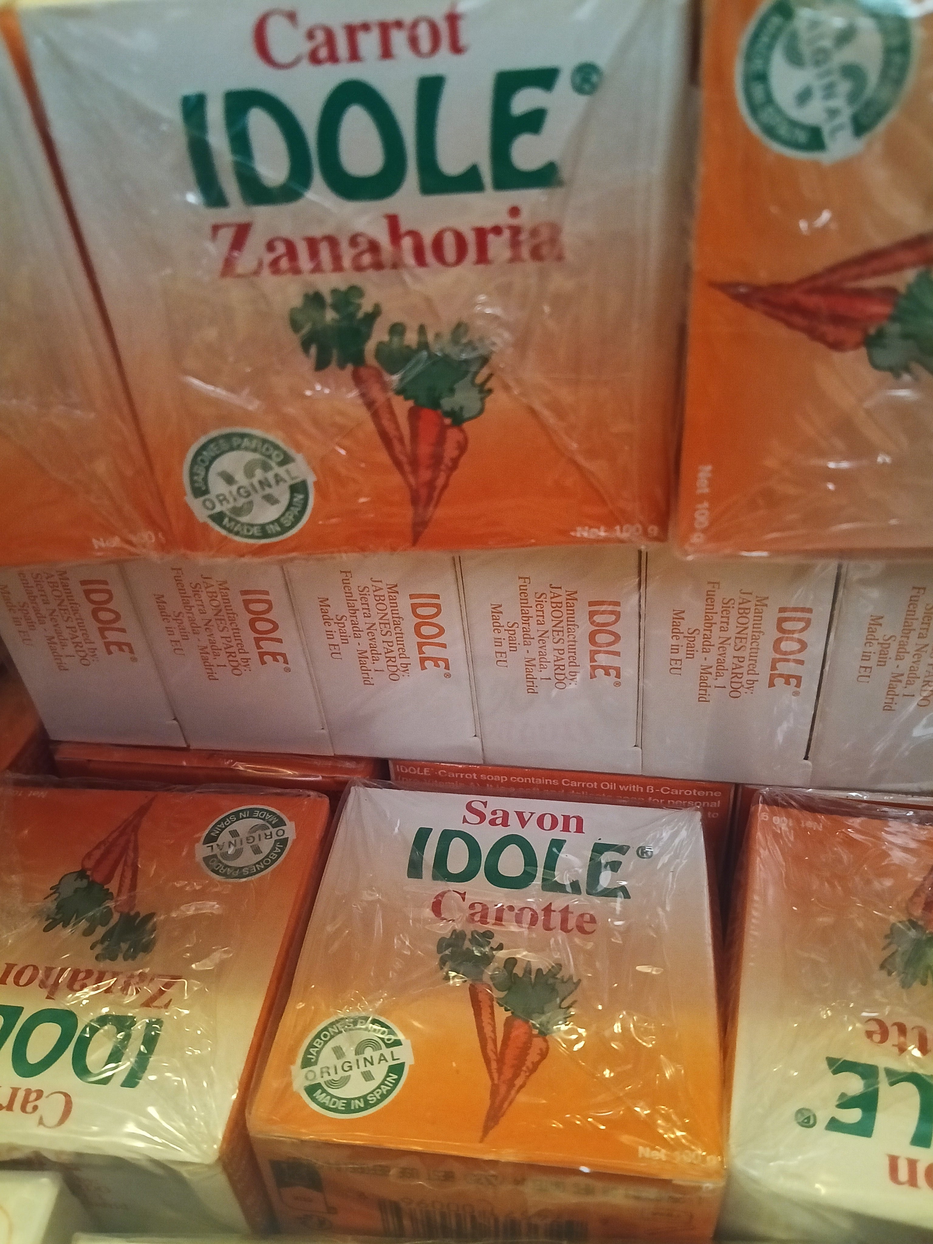 Savon Idole Carrot Soap Pack – 6 Bars
